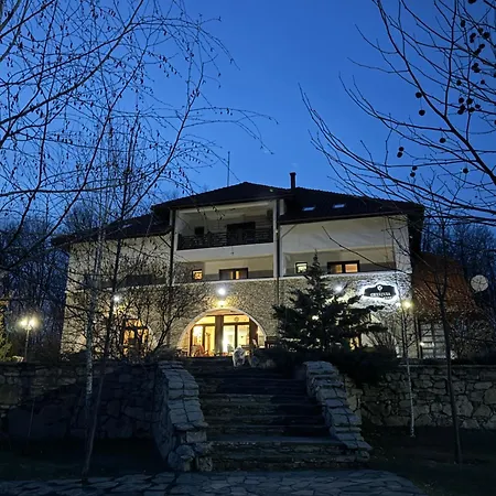 Cetatuia 4*