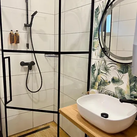 Cetatuia 4*